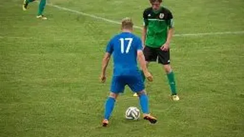 国足名将伊万违约失业，急欲回国捞金寻出路